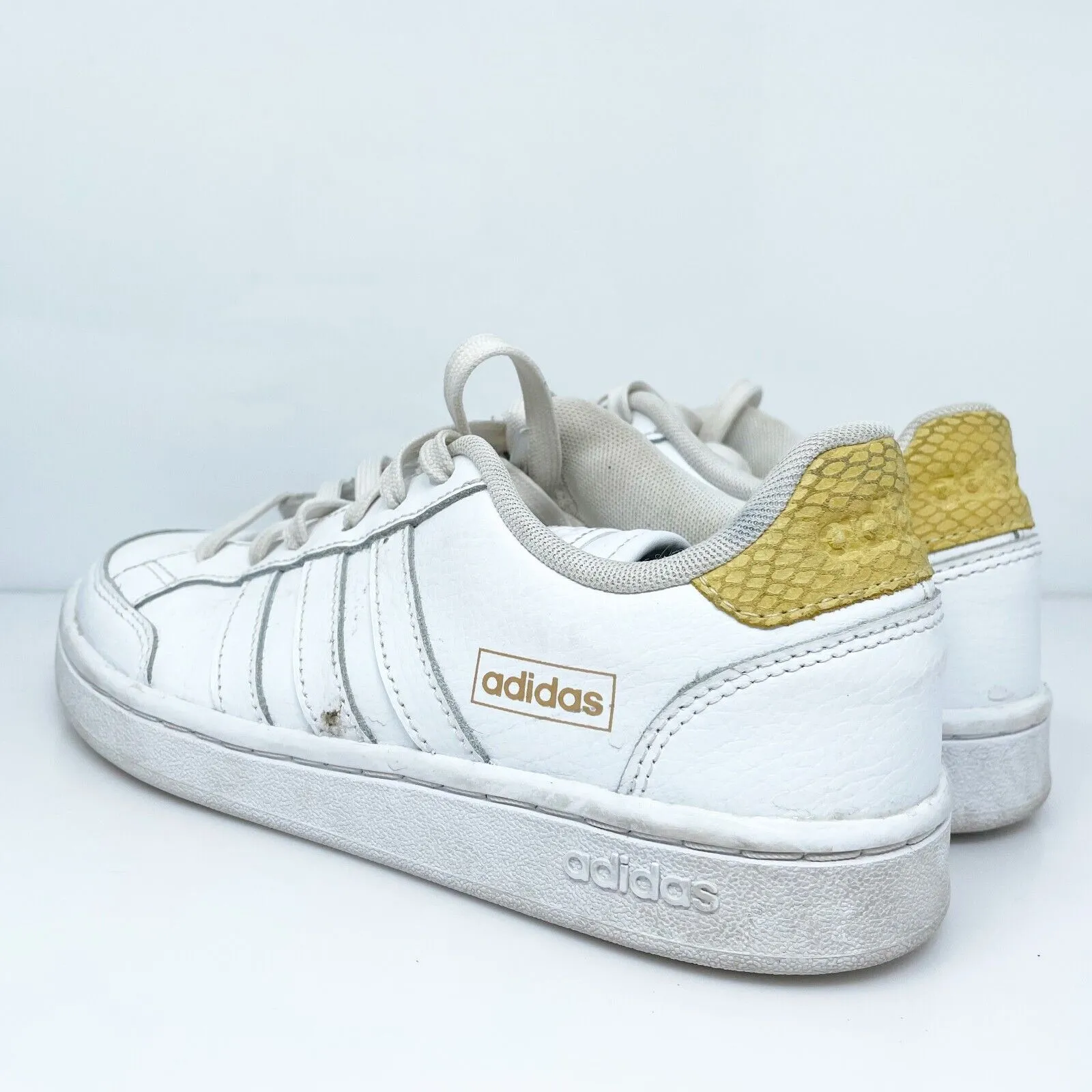 Adidas Womens Grand Court SE FW3301 White Casual Shoes Sneakers Size 6.5