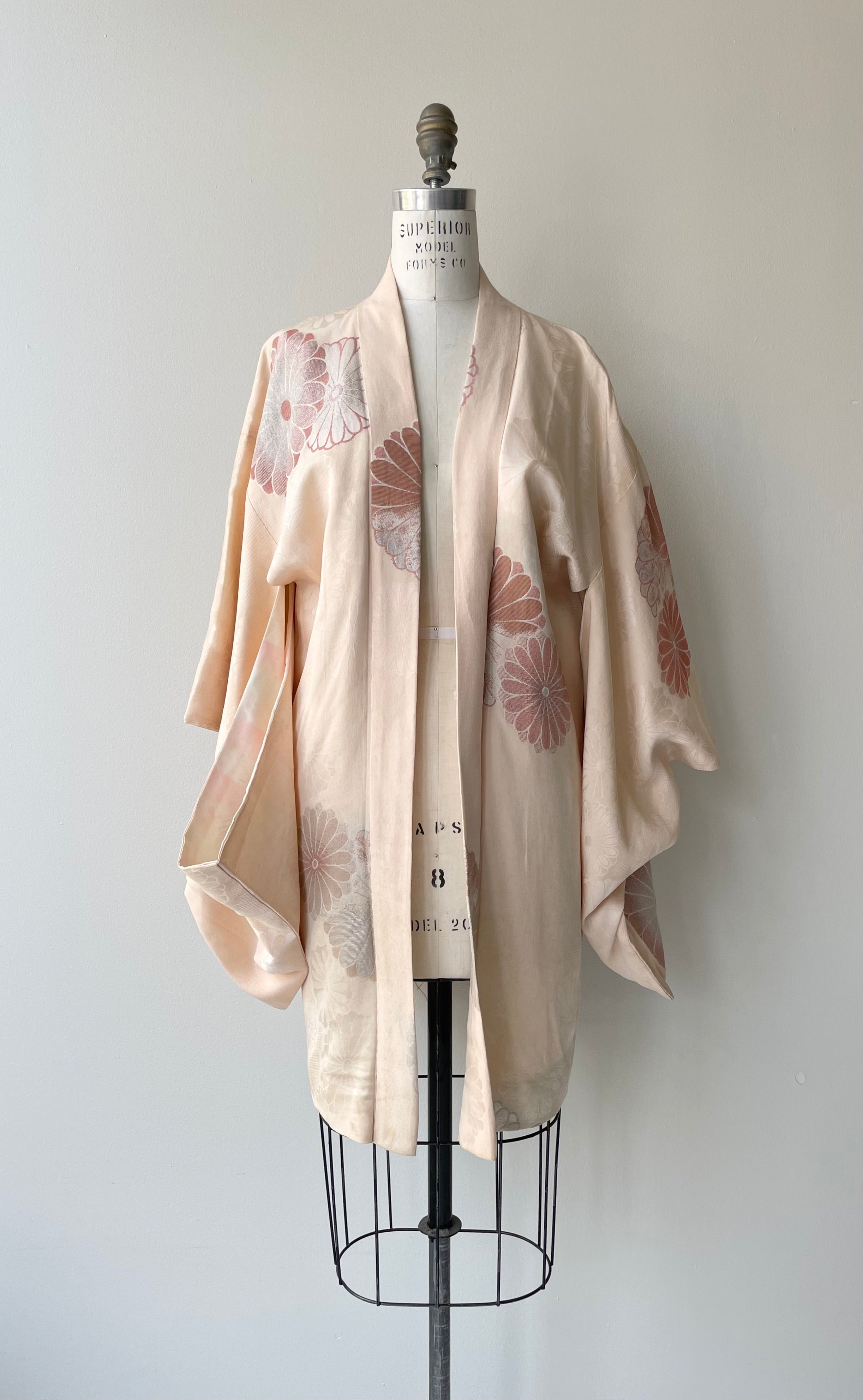 Sasayaku Silk Haori