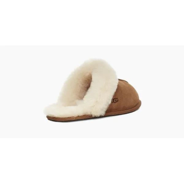 UGG Womens Scuffette II Slipper in Chestnut